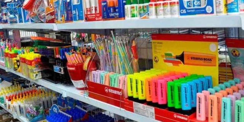 A escola não pode exigir que os materiais escolares sejam comprados no próprio estabelecimento de ensino