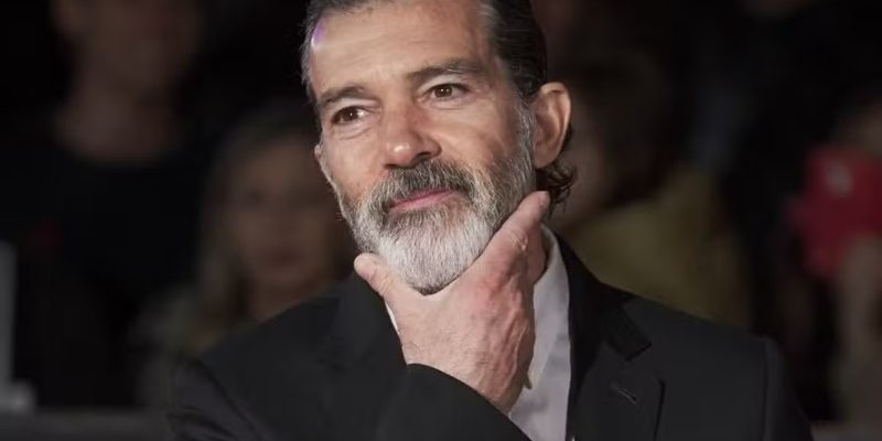 O ator está no Brasil para uma serie de compromissos profissionais