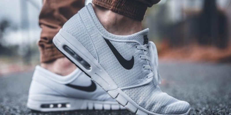 Nike pretende cortar até US$ 2 bilhões em custos anuncia demissão de 1.700 funcionários
