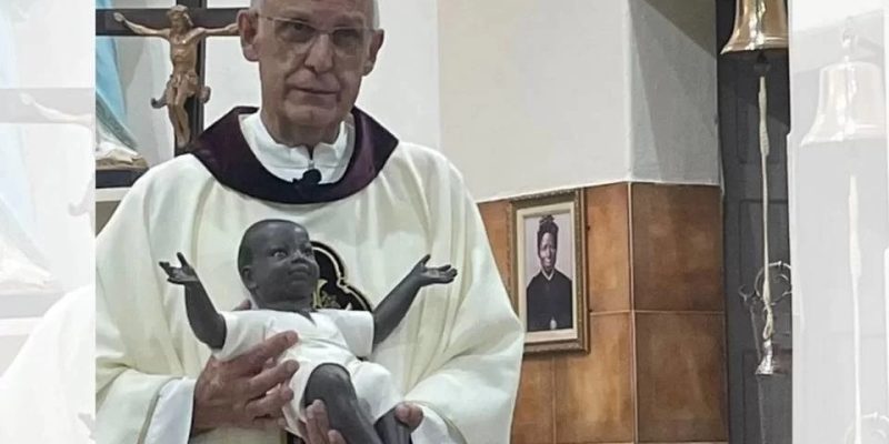 A web está cobrando posicionamento de padres famosos como Marcelo Rossi e Fábio de Mello sobre a CPI