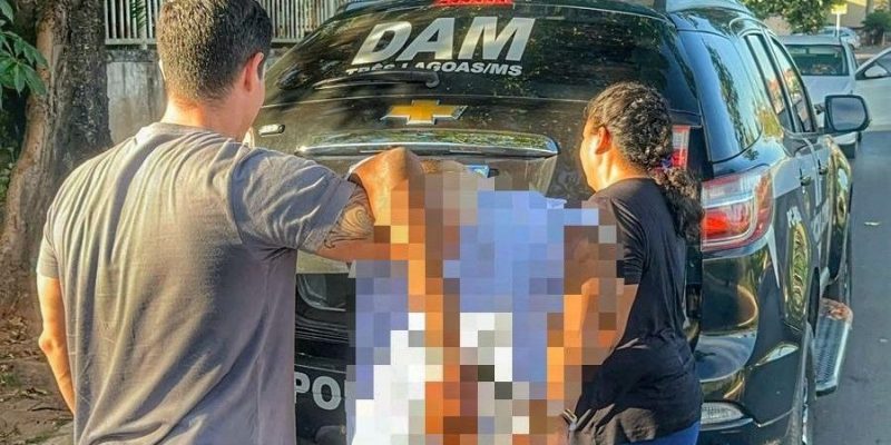 Momento em que autor foi preso (Foto: Divulgação/Polícia Civil)