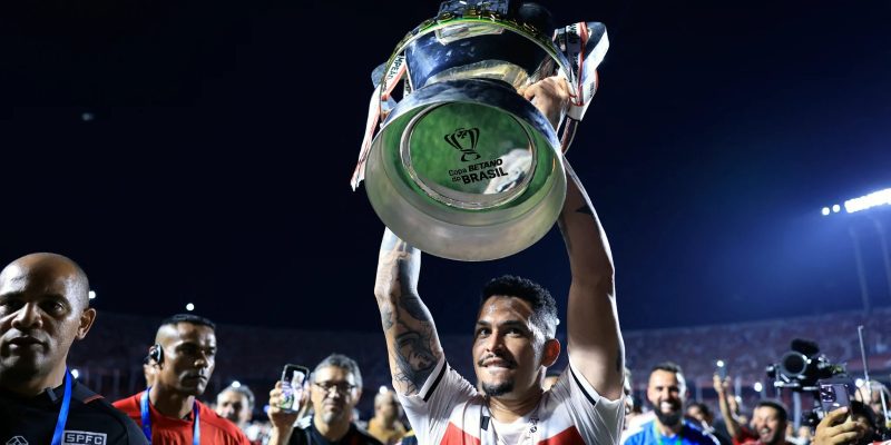 São Paulo completa a prateleira de títulos com a conquista inédita da Copa do Brasil - Marcello Zambrana