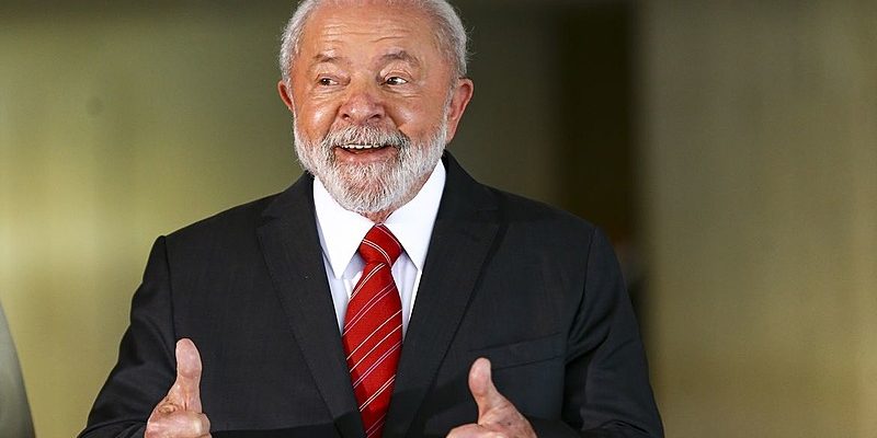 O presidente Luiz Inácio Lula da Silva passará por cirurgia