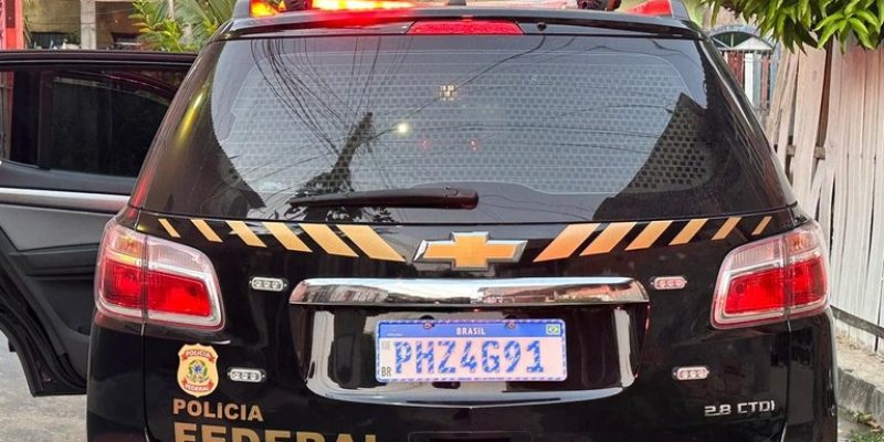 Nesses casos, os criminosos chantageiam as vítimas afirmando ter algum material comprometedor sobre ela