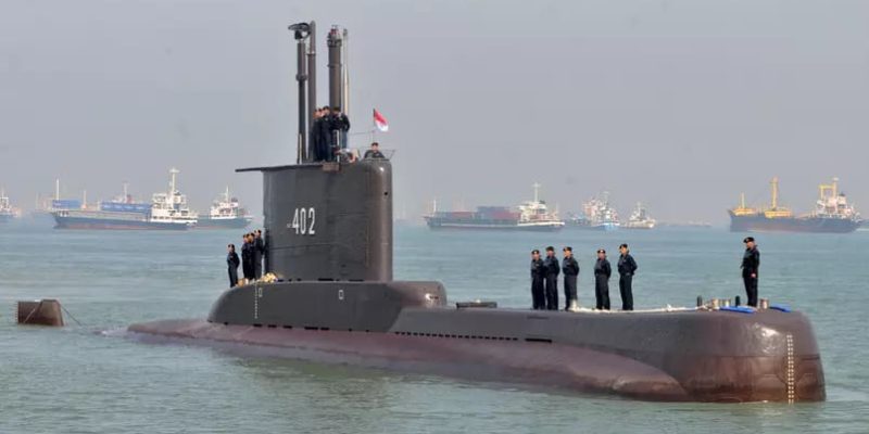 Dois navios da marinha com capacidade de sonar foram enviados para ajudar na busca
Foto: Reuters