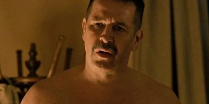 O ator atuou no remake de Pantanal, transmitido pela Globo em 2022. Murilo Benício deu vida ao vilão Tenório.