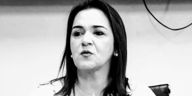 Adriane Lopes, filiada ao Partido Progressistas, vetou integralmente o projeto de lei