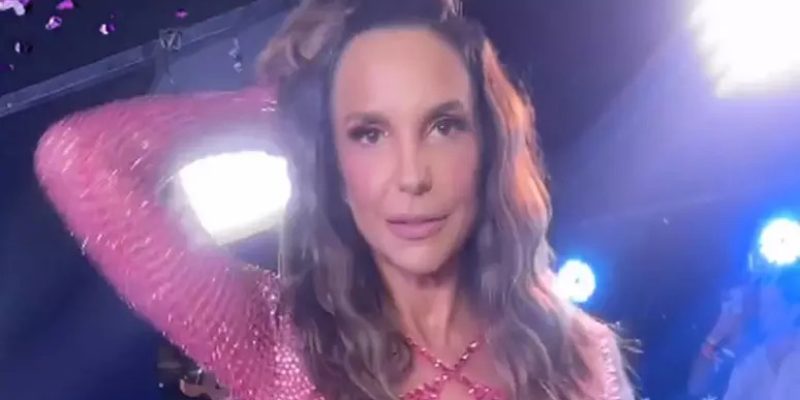 Ivete Sangalo durante show em 2023
Foto: Instagram/@ivetesangalo