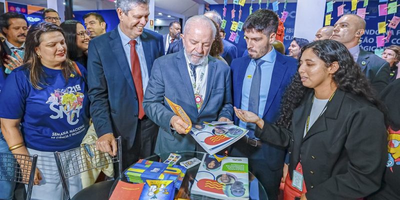 Lula defendeu o papel da educação e da ciência para o desenvolvimento de uma sociedade mais justa