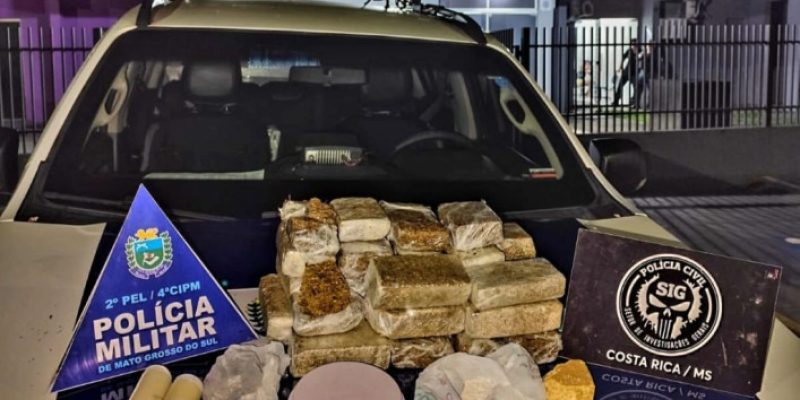 Drogas e demais materiais apreendidos durante a ação conjunta (Foto: Divulgação/PC)